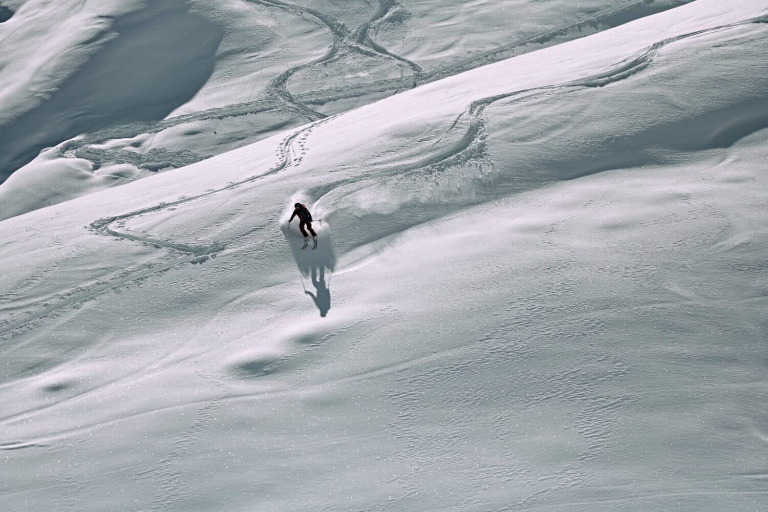 Skifahrer im Schnee