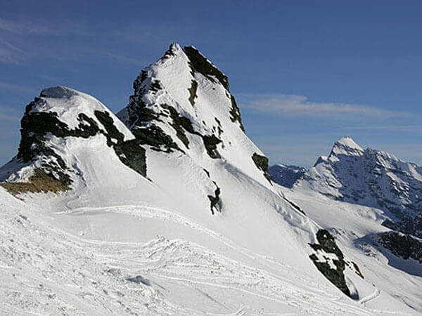 Blick in die Ferne zum Lauterbrunner Breithorn