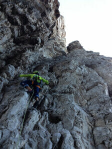 In der brüchigen Nordwand der Punta di Frida