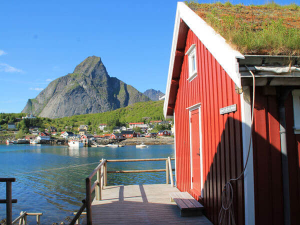 Norwegische Häuser am Wasser