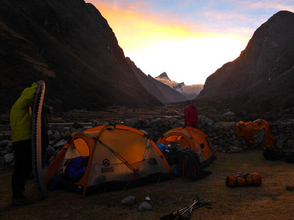 Bergsteigen in der Cordillera Blanca: Alpamayo und Artesonraju - Teil 1