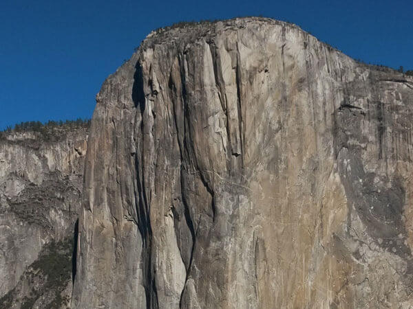 Die mächtigen Granitfelsen im Yosemite Nationalpark.