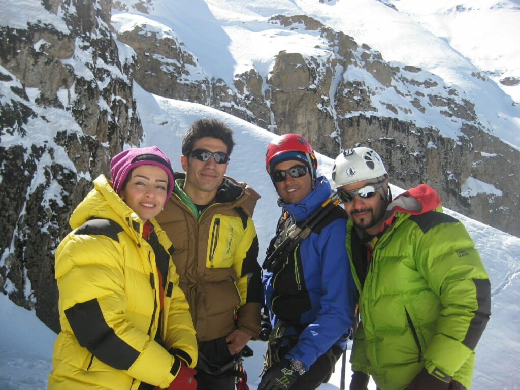 Sport im Iran. In den Bergen herschen andere Regeln.