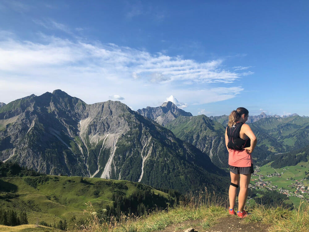 Oben angekommen kannst Du auch mal die Aussicht genießen.