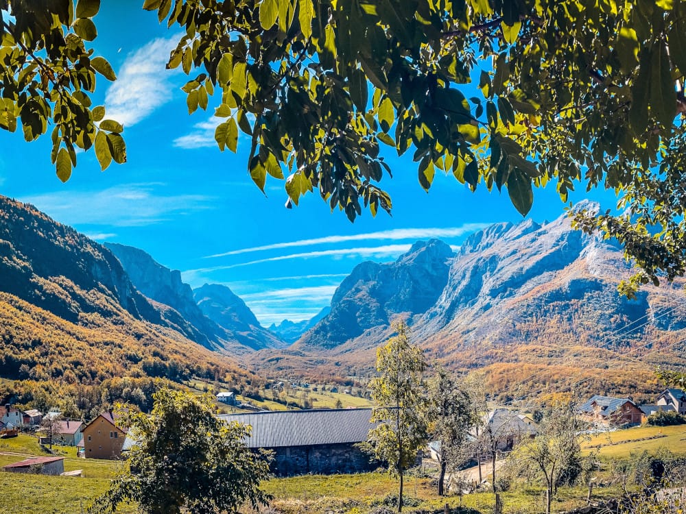 Vusanje eignet sich als Startort in Montenegro.