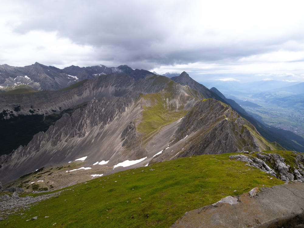 Im Karwendel finden sich viele ausgesetzte Felsformationen.