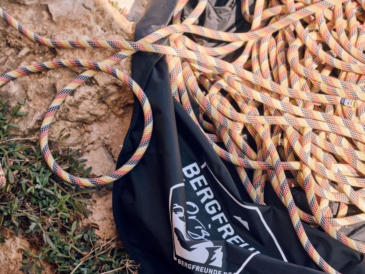 Kletterseil auf dem Boden