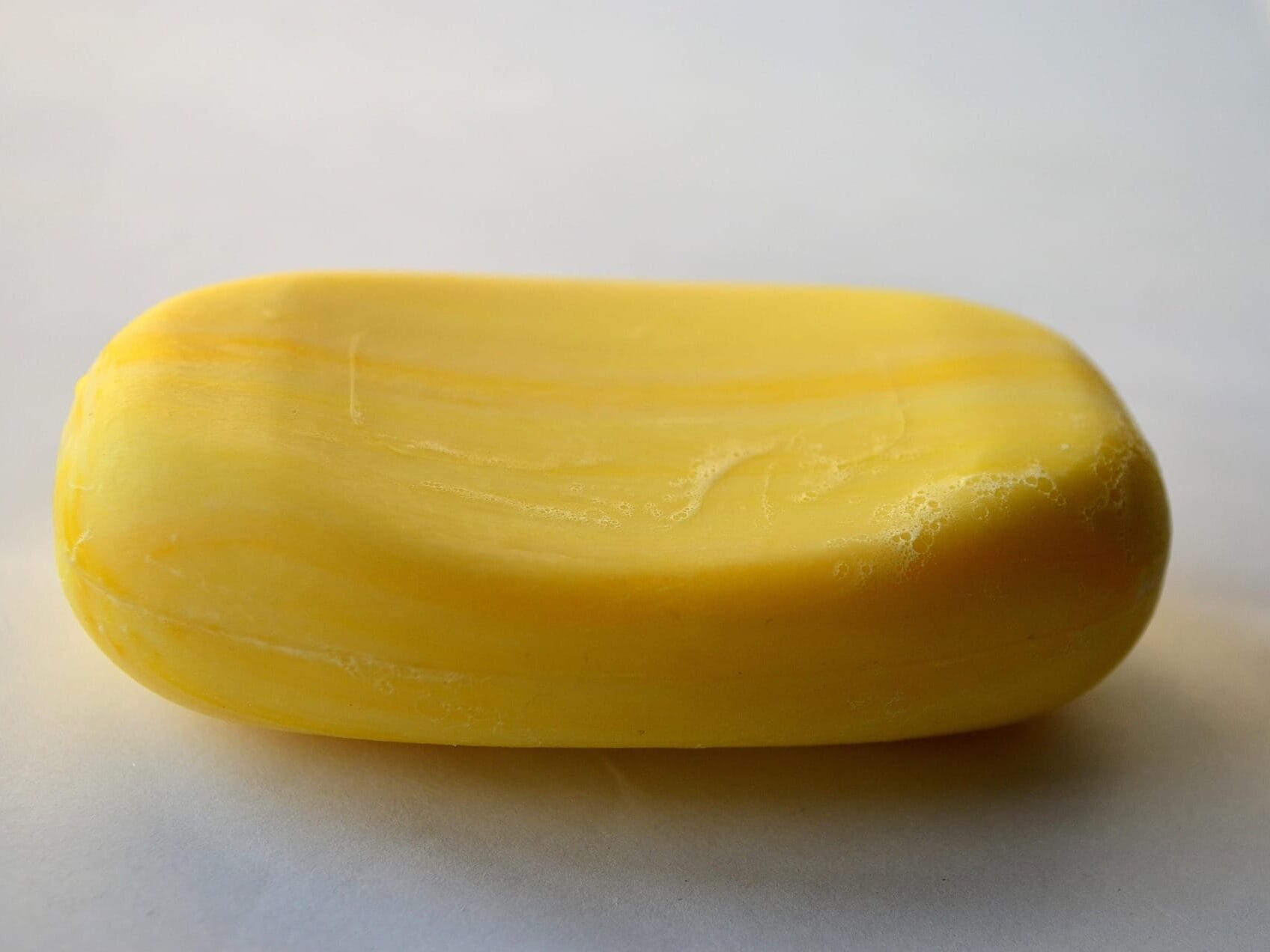 Gelbe Kernseife