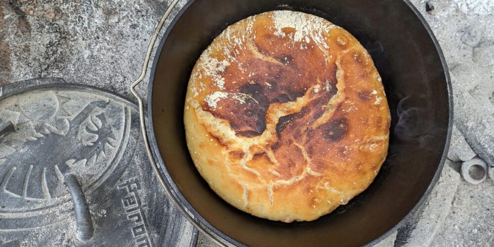 Dutch Oven Brot aus dem Feuertopf