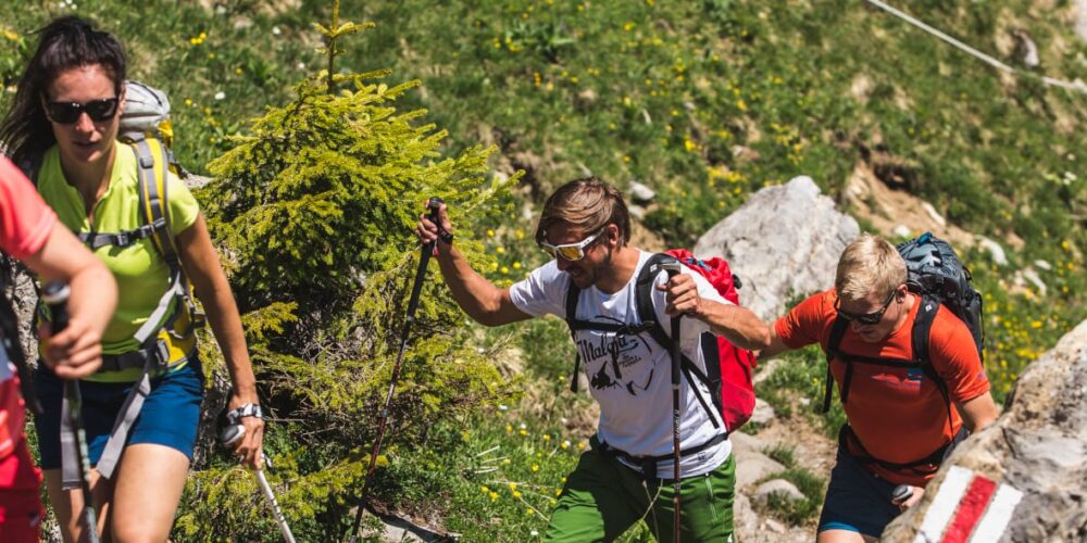 Stöcke nutzen sich beim Wandern ab, können aber repariert werden.